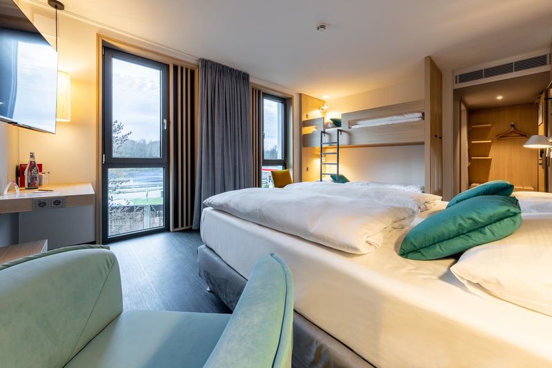 csm_Serways_Hotel_Hoesel_Familienzimmer_III_Web_9382d3b47e