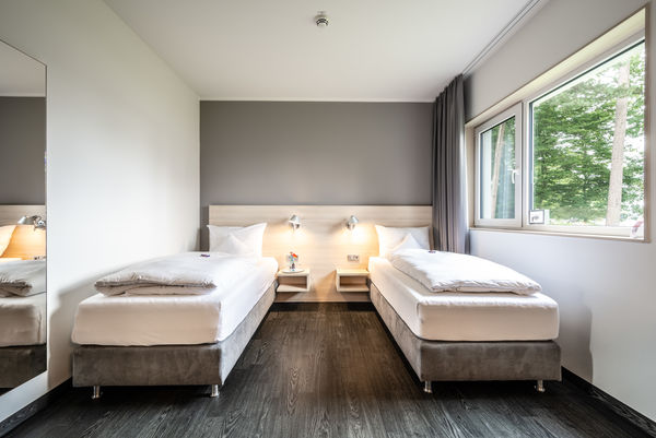 csm_Serways_Hotel_Bruchsal_West_Behindertenfreundliches_Zimmer_3f956d7d5e